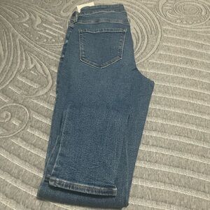 Old Navy, New with tags size 2 super skinny, Rock Star high rise jeans.